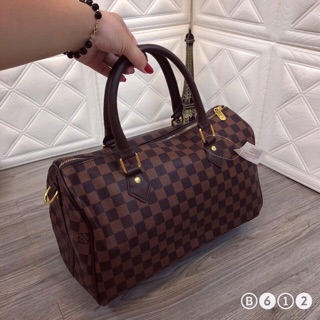 Túi du lịch trống Lv size 30