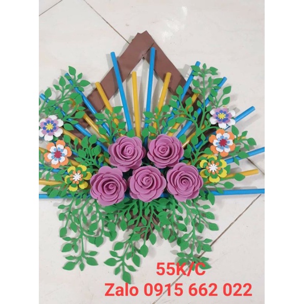 HOA TREO TƯỜNG LỚP HỌC