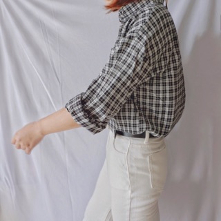Áo sơ mi sọc nhỏ cúc bấm