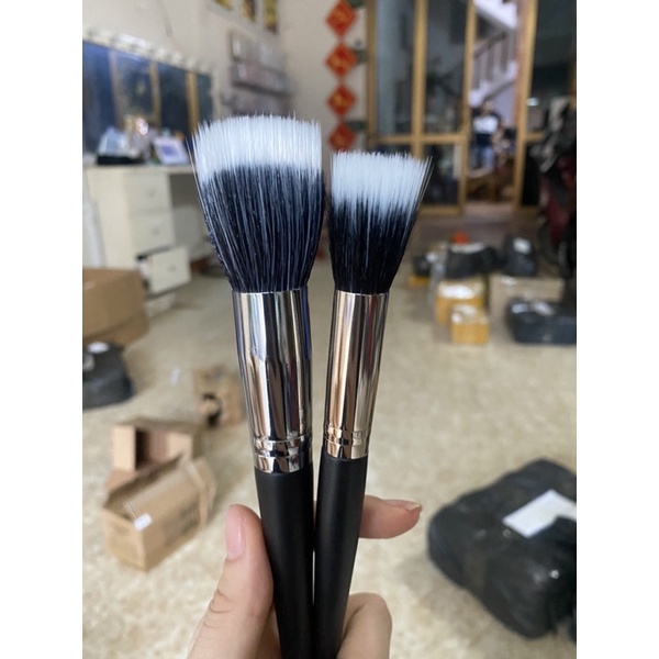 Cọ phấn má hồng