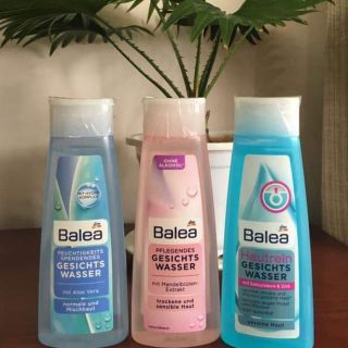 nước hoa hồng balea Đức