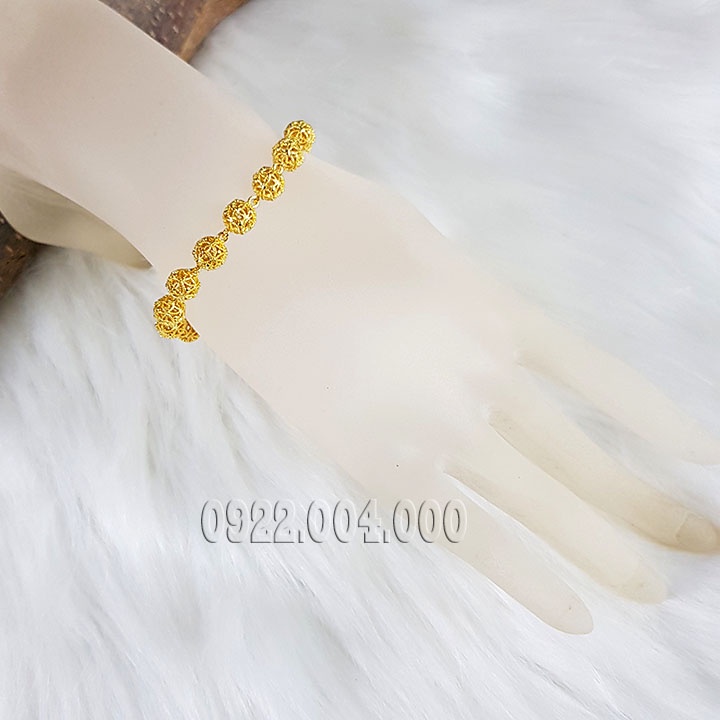 Lắc tay nữ đi tiệc bi tròn sang trọng.