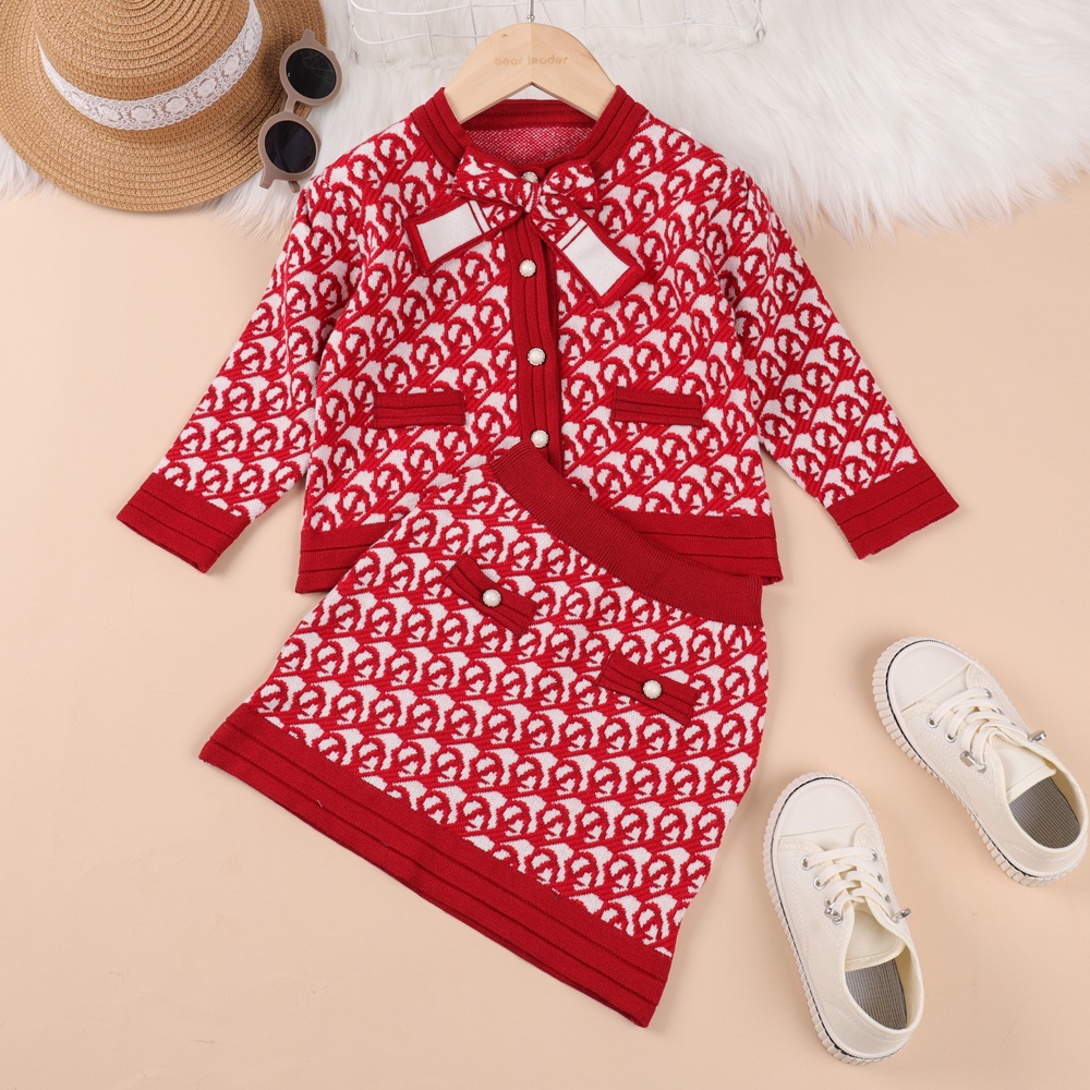 Bộ đồ BEAR LEADER gồm áo sweater + chân váy xinh xắn theo phong cách thu đông Hàn Quốc 2022 cho bé gái 3-7 tuổi