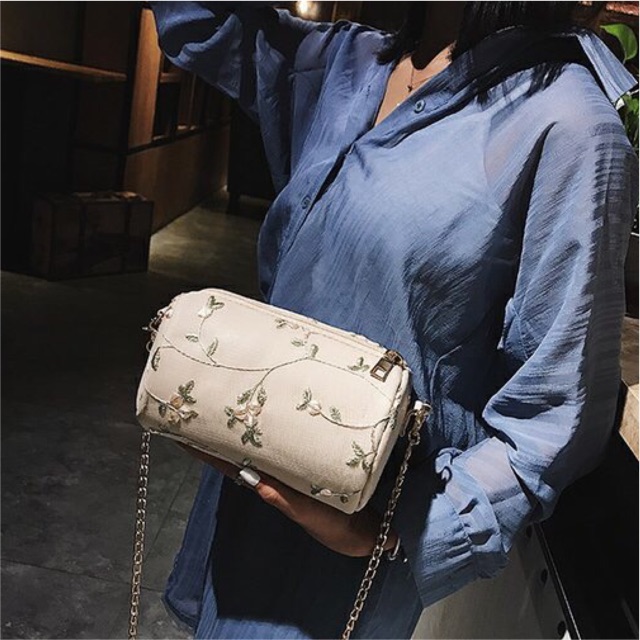 Túi trống thêu hoa lá