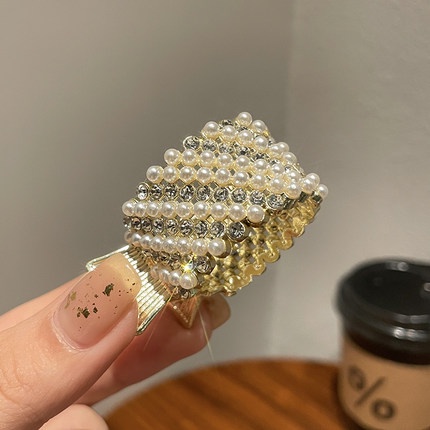 Kẹp Tóc Dạng Xoắn Đính Ngọc Trai Thời Trang Hàn Quốc 2022