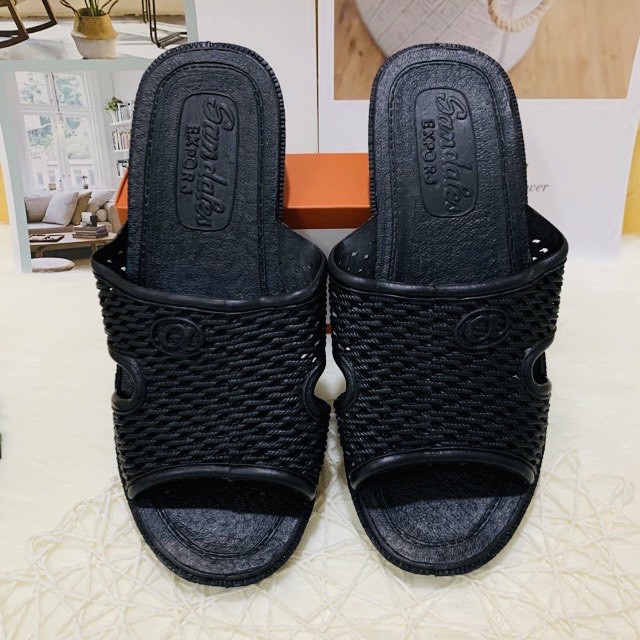 Dép tổ ong quốc dân