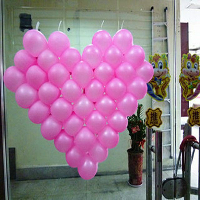 Lưới hình trí tim đan bằng bóng bay