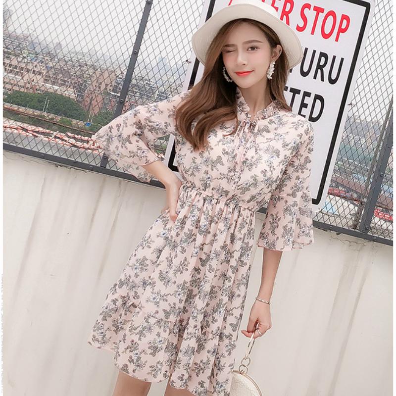 Váy xếp li vải chiffon phong cách Hàn Quốc