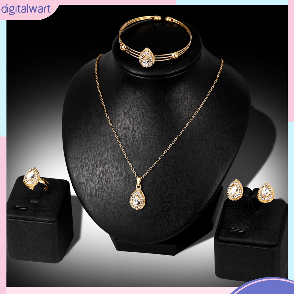 Bộ trang sức vòng cổ phong cách cổ điển