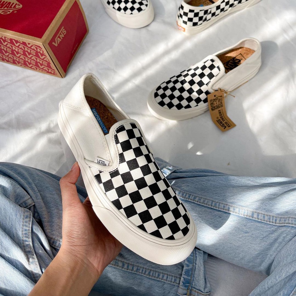 Giày Thể Thao Nam Nữ Giá Rẻ, Giầy Vans Caro Slip On Trắng Đen, Giày Vans Vault Old Skool Vải Cao Cấp | BigBuy360 - bigbuy360.vn