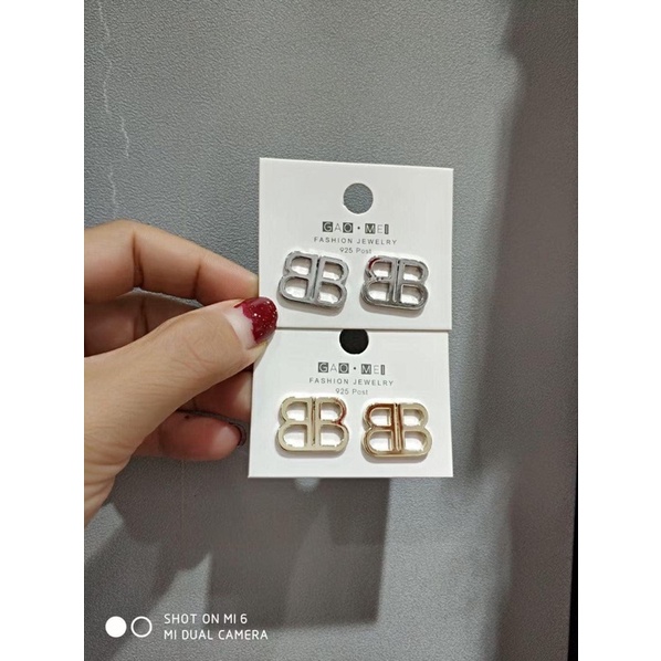 Bông tai chữ BB❤️