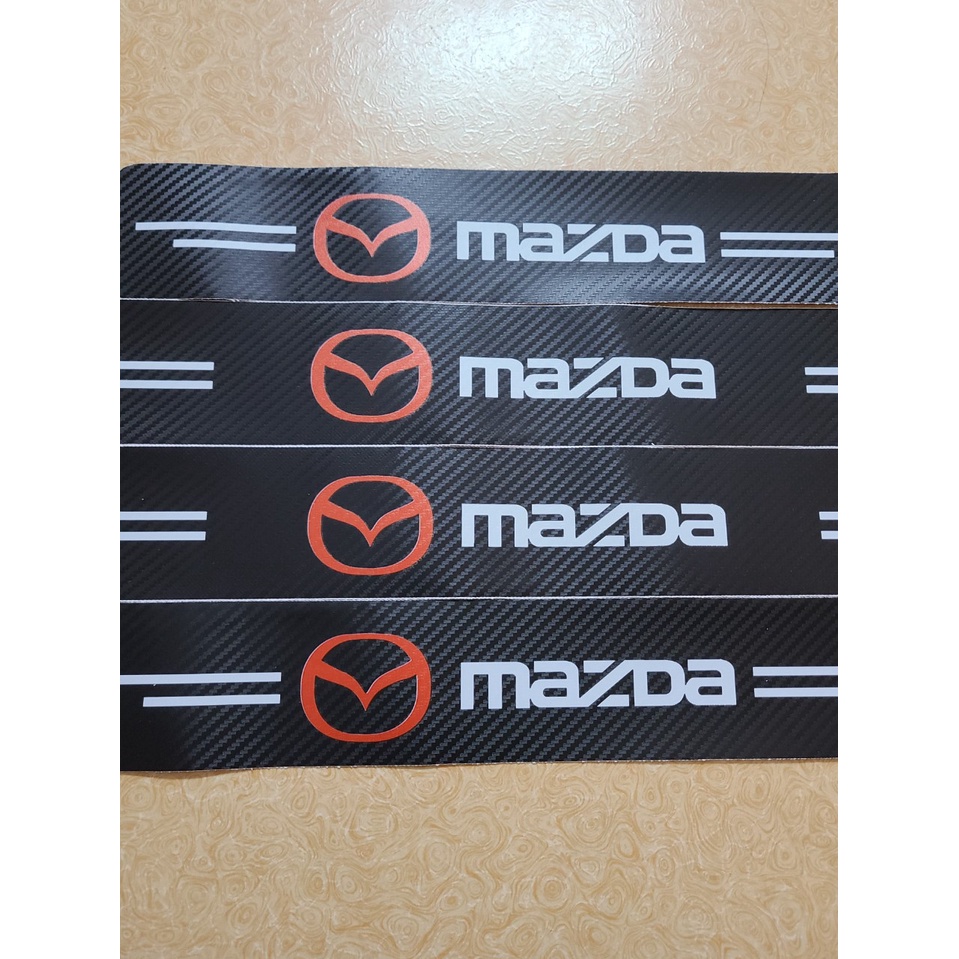 Bộ 04 Miếng dán chống xước bậc cửa ô tô sợi Carbon bền đẹp có Logo hãng xe ( 2 miếng 7cm x 40cm - 2 miếng 7cm x 60cm ) | BigBuy360 - bigbuy360.vn