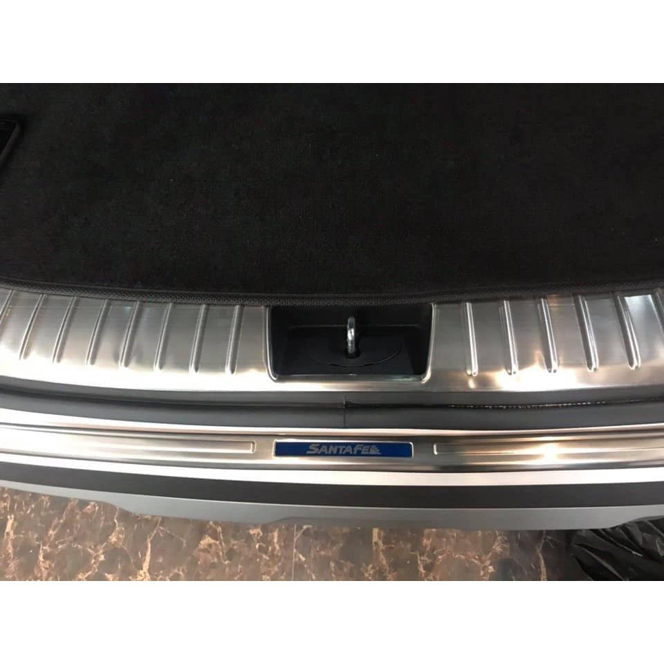 Chống Trầy Cốp Xe SantaFe 2019 2020 2021 mẫu INOX