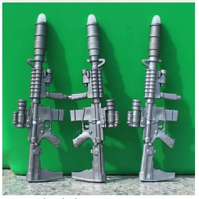 12 cây bút siêu độc đáo ( 1 hộp)