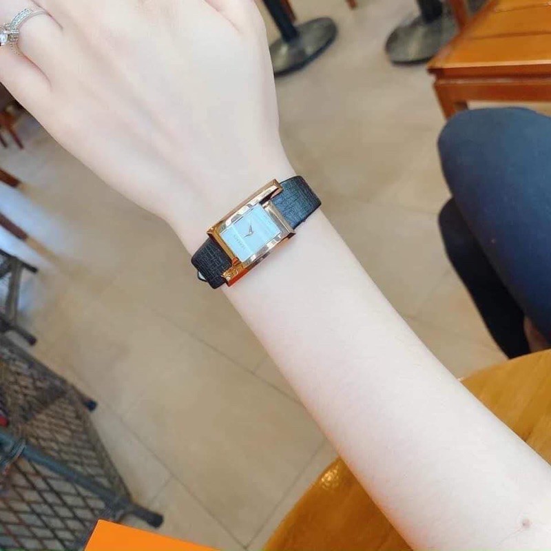 Đồng hồ nữ Versace Greca Icon