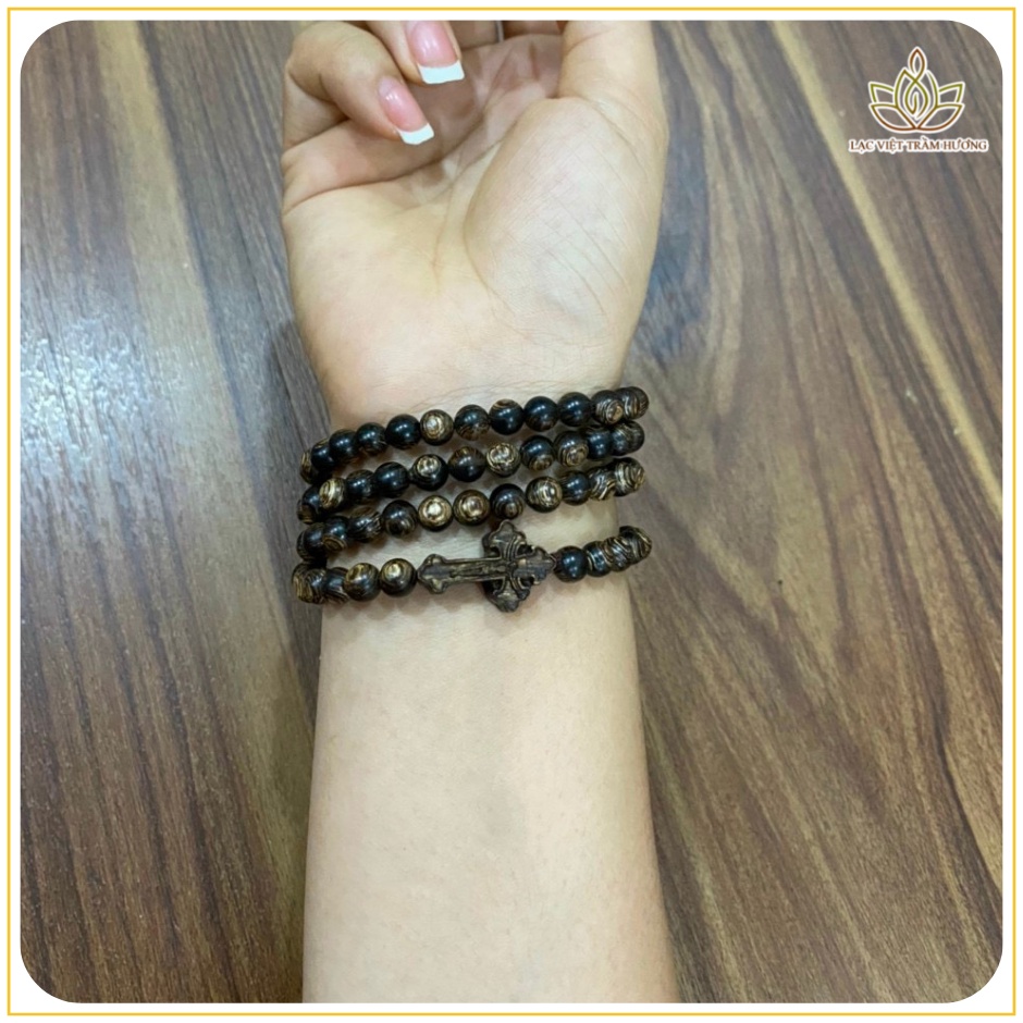 Vòng Tay Trầm Hương 108 Hạt Mix Thánh Giá Thiên Chúa Trầm Sánh Chìm Tự Nhiên Cao Cấp - Lạc Việt Trầm Hương