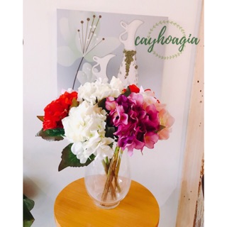 Hoa lụa cẩm tú cầu giống thật đến 99%