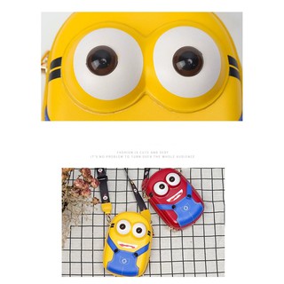 Túi đeo chéo da Minion
