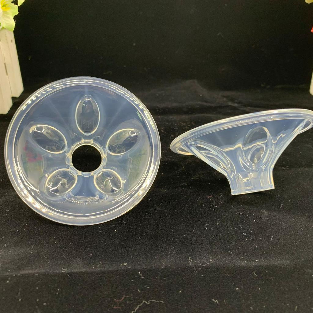 Combo 2 phễu mát xa máy hút sữa silicone BQShop