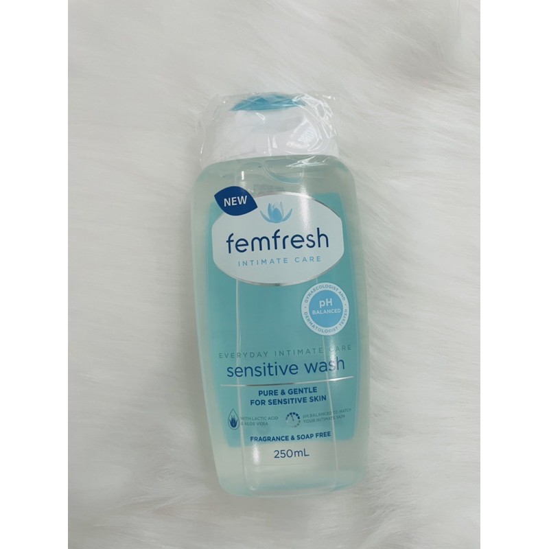 DUNG DỊCH VỆ SINH PHỤ NỮ KHỬ MÙI FEMFRESH DEODORISING WASH 250ML (NƯỚC RỬA PHỤ KHOA)