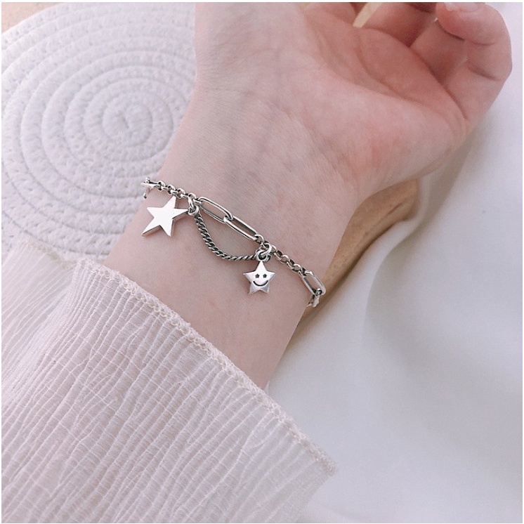 Vòng tay lắc tay hình ngôi sao xinh xắn