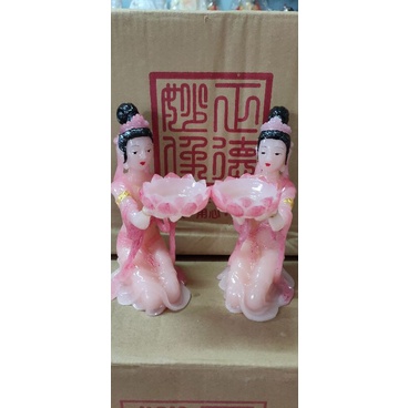 Cặp tiên nữ dâng đèn. Gồm 2 vị.