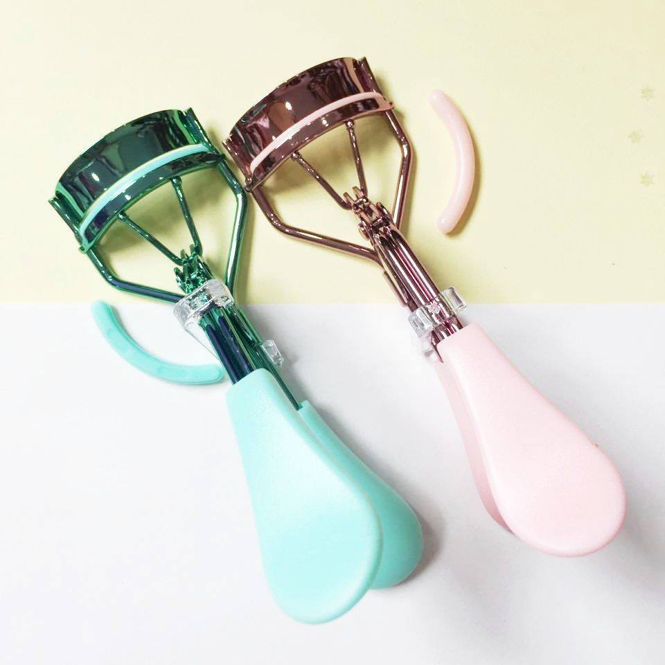 Kẹp Bấm Mi Cán Nhựa UUYP Eyelash Curler