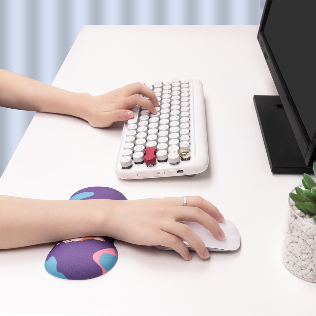 Đệm Lót Chuột Bằng Cao Su Non Chống Trượt In Hoạt Hình Dễ Thương