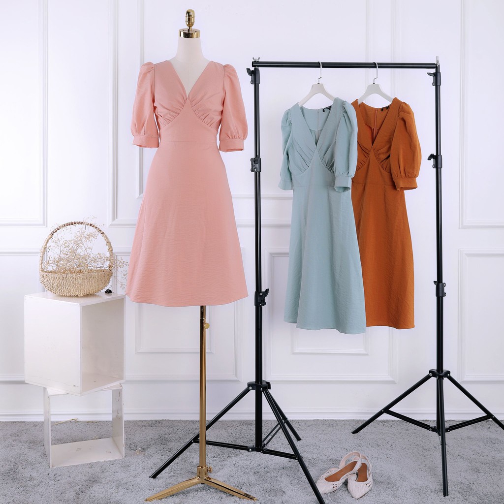 Đầm trắng nữ, tay lỡ, cúp ngực, cổ V, hàng thiết kế cao cấp TK FASHION trẻ trung, quyến rũ - DK848