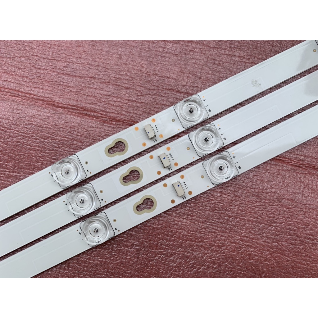 THANH LED TCL 40S62 HÀNG ZIN HÃNG MỚI 100%, BỘ 3 THANH, MỖI THANH 8 BÓNG 6V DÀI 71cm 40HR330M08A7 V1