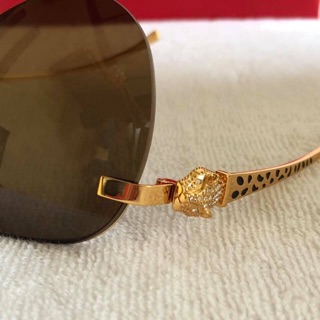 Kính cartier râm thời trang.