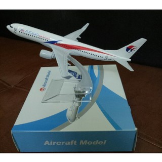 Máy bay mô hình tĩnh B737 Malaysia Airlines 16cm