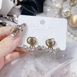 khuyên gucci đá