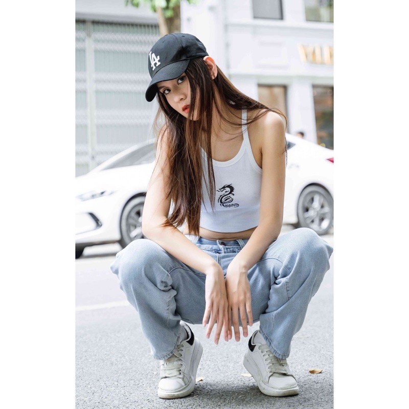 🎁 Quần BAGGY Jean nữ Ống Rộng - phong cách năng động - Hình do nhà WEAR18+ thực hiện