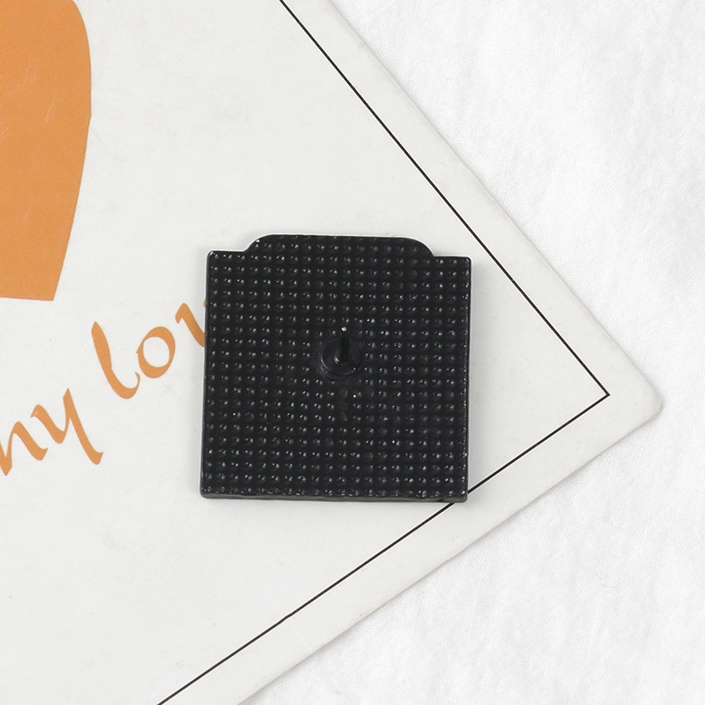 Ghim cài áo kiểu dáng hoạt hình thời trang độc đáo