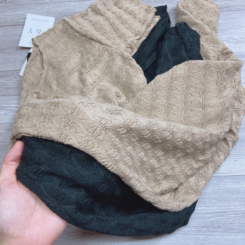 [ 𝐅𝐑𝐄𝐄 𝐒𝐇𝐈𝐏 ] Đầm Body Len Xốp Dáng Ngắn Cúc Ngực siêu hot Chất len xốp QC mềm đẹp Hàng may kỹ  Lên chuẩn form mẫu