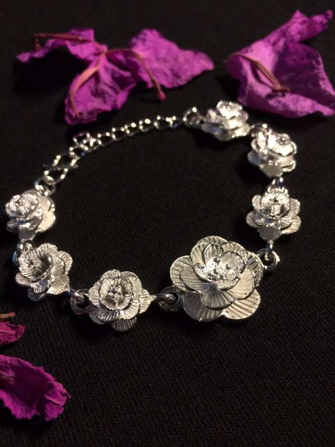 Lắc tay hoa mai bạc