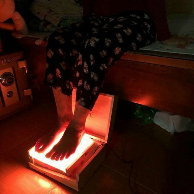 ĐÈN ĐÁ MUỐI HIMALAYA MASSAGE CHÂN