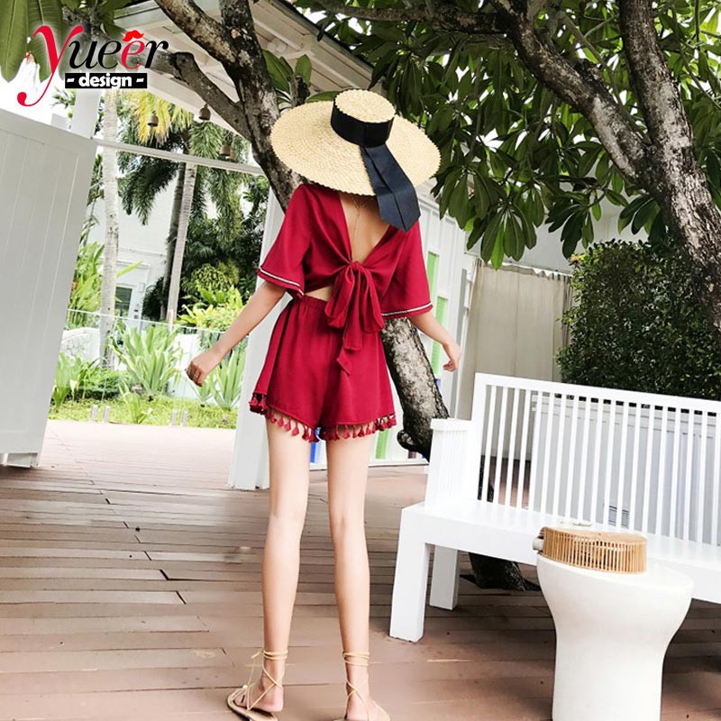Jumpsuit Hai Dây Cổ Chữ V Dáng Rộng Thời Trang Đi Biển Cá Tính | BigBuy360 - bigbuy360.vn