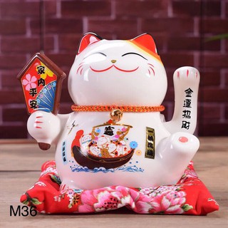 Mèo Thần Tài Cầm Xiên Đĩnh Vàng Cao 27 Cm kèm sạc và thảm