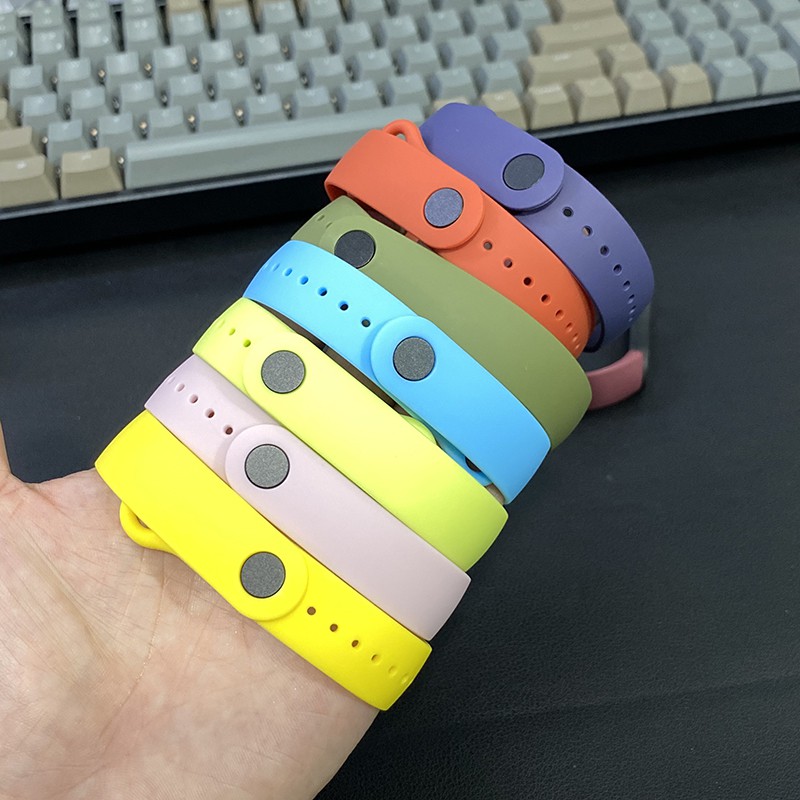 Dây đeo thay thế cho Xiaomi Miband 5 nhựa dẻo TPU Trơn Viền Màu Mijobs