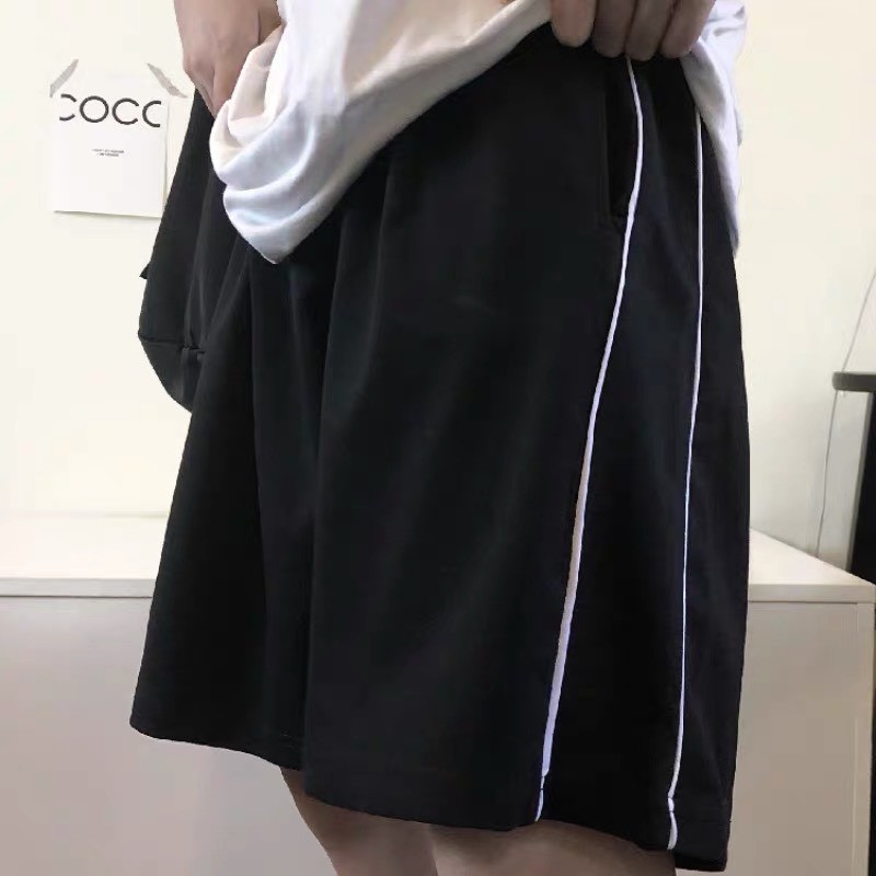 Quần short/ sooc nam nữ  ống rộng sọc trắng outfits unisex quần đùi thể thao năng động thoải mái cho mùa hè QS14 | BigBuy360 - bigbuy360.vn
