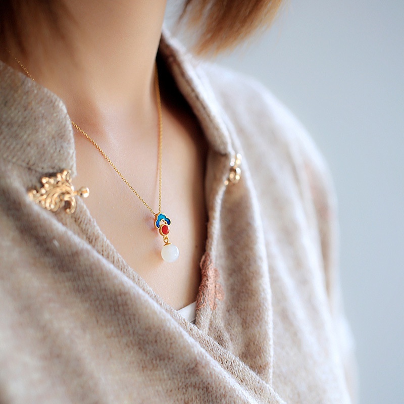 Vòng cổ Mặt Ngọc Bích Trắng Cổ Điển