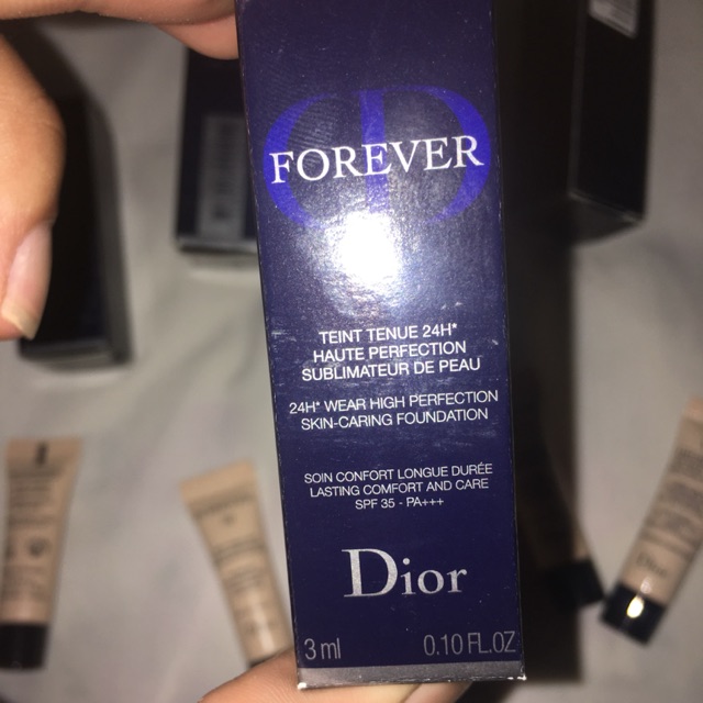 KEM NỀN DIOR ĐẮT ĐỎ MINI AUT 100%