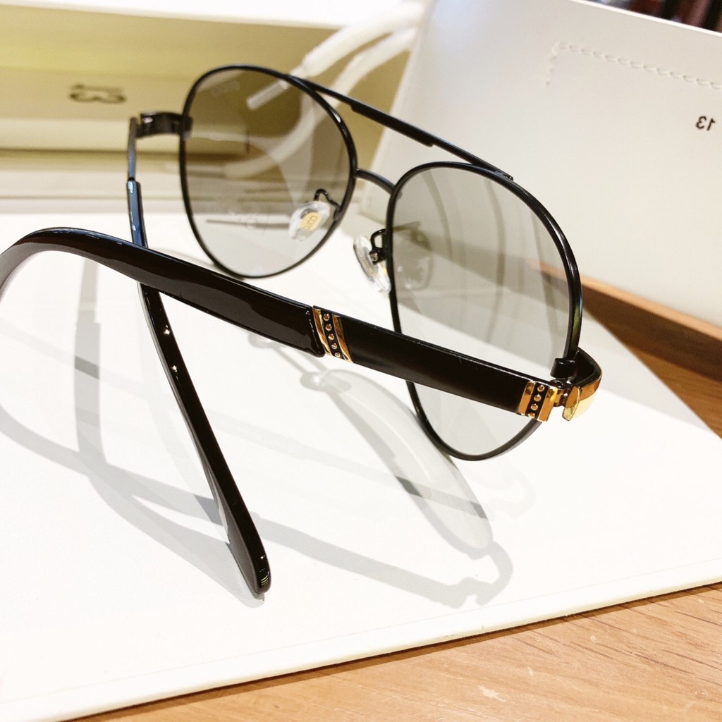 Kính mát nam đổi màu khi ra nắng - Mắt kính nam đổi màu dùng cho ngày và đêm GC7005 - Mắt kính chống tia UV cao cấp | BigBuy360 - bigbuy360.vn