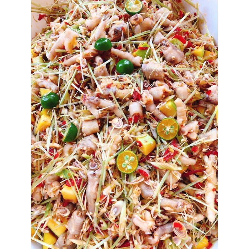 chân gà sốt thái .