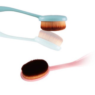 Cọ tán phấn trang điểm tay cầm ngắn hình oval Maange tiện dụng