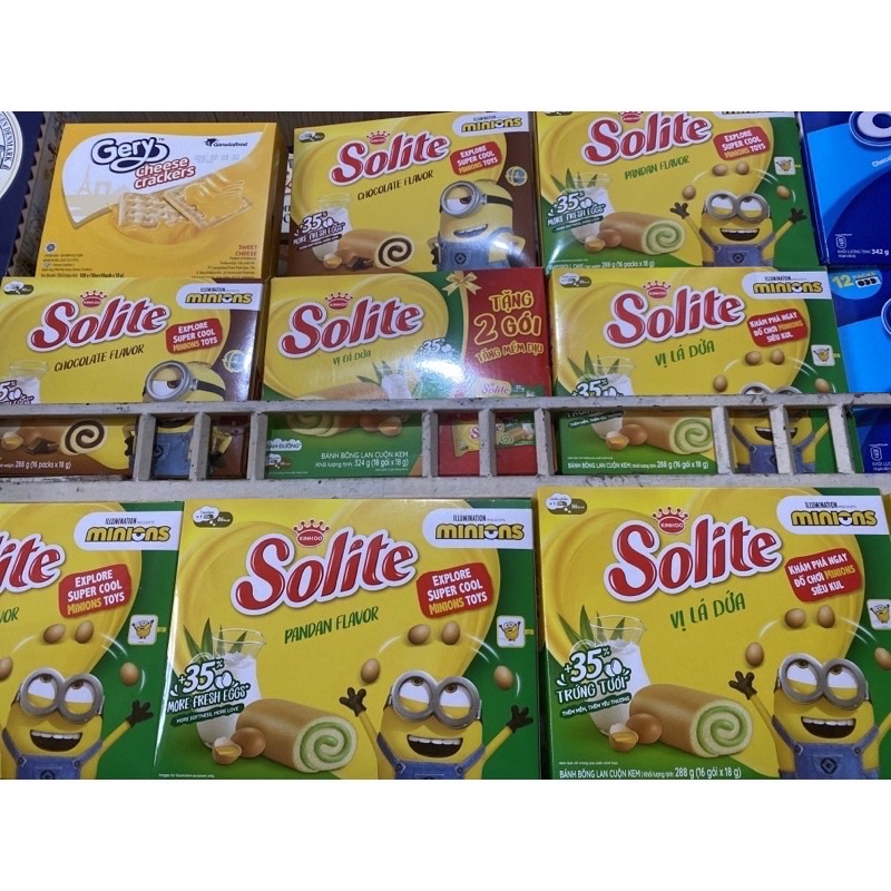 bánh solite hộp 288g 12 gói minion