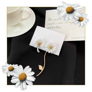 Bông tai lệch cúc họa mi Daisy sang chảnh chanh xả