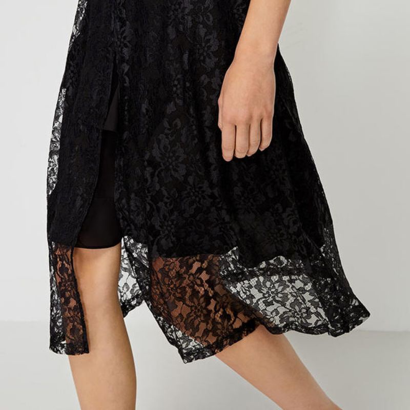 Váy đầm Vero Moda ren xẻ